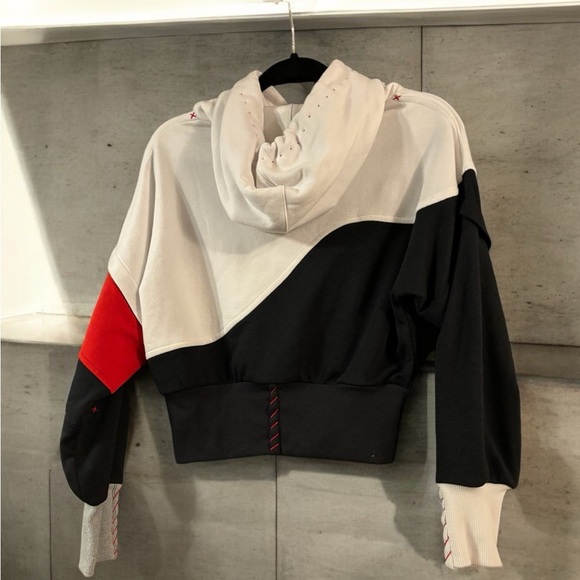 One432 Delano PR Handmade Streetwear Hoodie From Recycled Textiles. - Picture 3 of 9